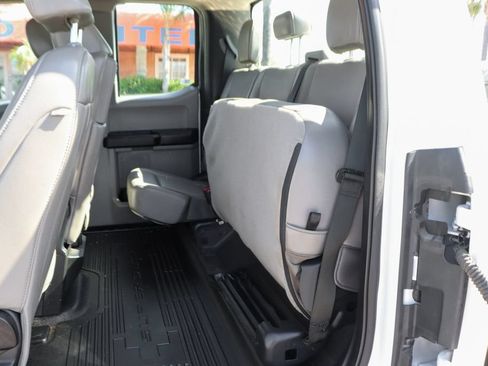 Used 2021 Ford F250 XL w/ Power Equipment Group RWD image 22