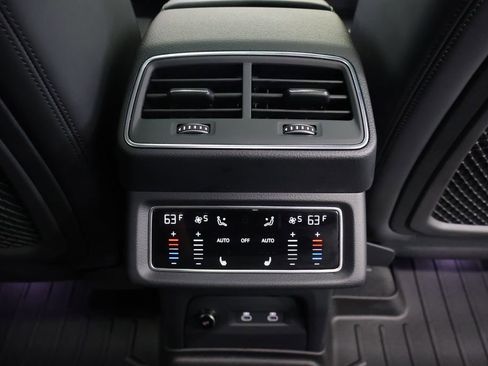 Used 2023 Audi e-tron S Premium Plus w/ Black Optic Package AWD/4WD image 25