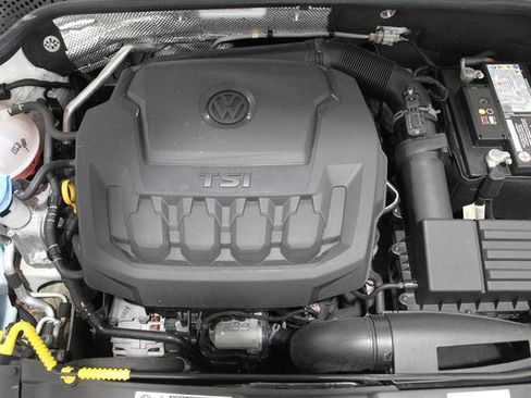 Used 2019 Volkswagen Beetle 2.0T SE image 20