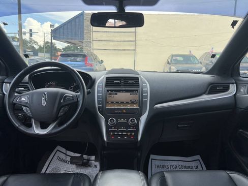 Used 2017 Lincoln MKC Premiere FWD image 9