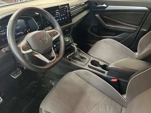 Certified 2025 Volkswagen Jetta Sport image 12