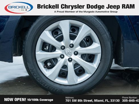 Used 2023 Toyota Corolla LE image 32