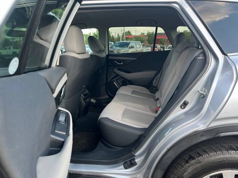 Used 2020 Subaru Outback Premium w/ Popular Package #1 AWD/4WD image 12