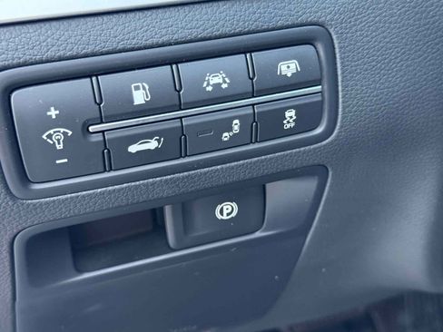 Used 2016 Hyundai Genesis 3.8 w/ Option Group 04 image 11