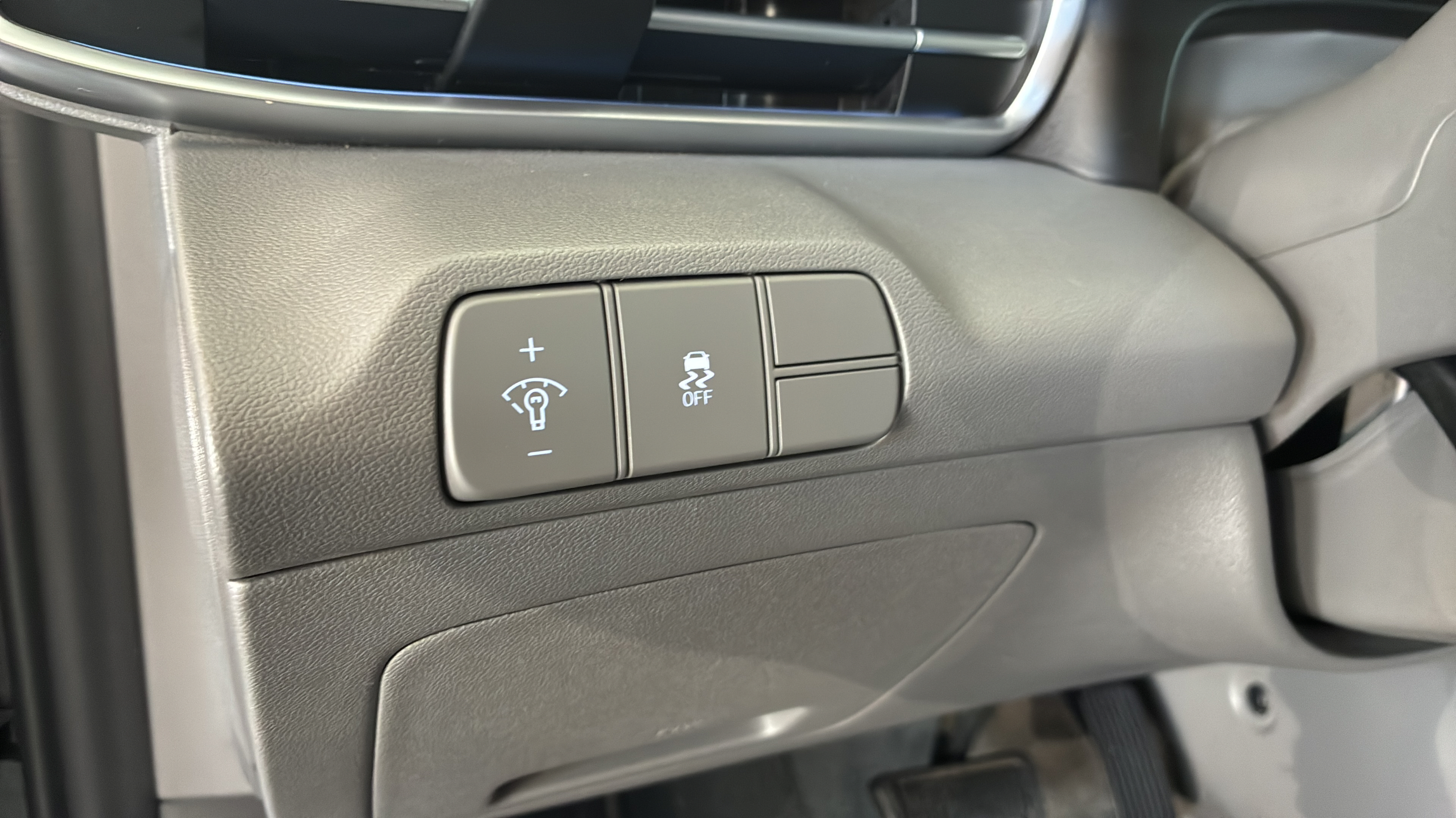 Used 2024 Hyundai Elantra SEL FWD image 28