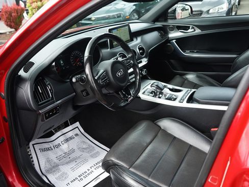 Used 2018 Kia Stinger GT2 AWD/4WD image 13