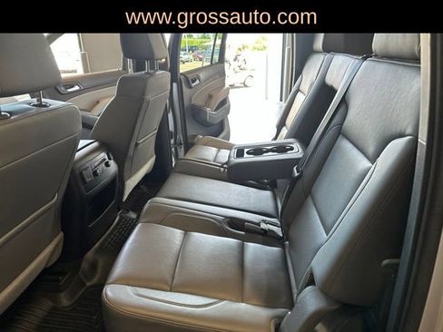 Used 2018 Chevrolet Suburban LT w/ Luxury Package AWD/4WD image 35