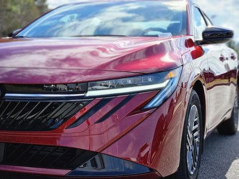 New 2026 Nissan Sentra SV w/ SV Convenience Package image 9