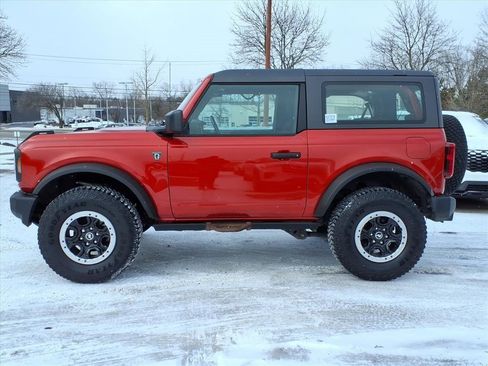 Used 2022 Ford Bronco Base w/ Sasquatch Package image 2