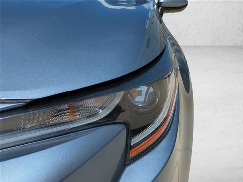 Certified 2022 Toyota Corolla LE FWD image 9