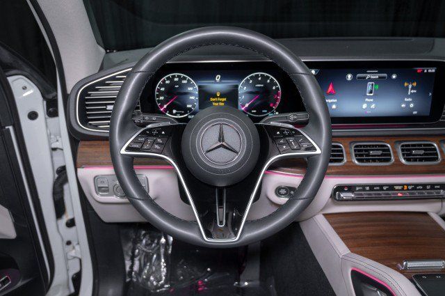Used 2024 Mercedes-Benz GLE 450 4MATIC image 21