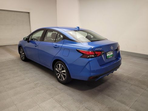 Used 2021 Nissan Versa SV FWD image 5