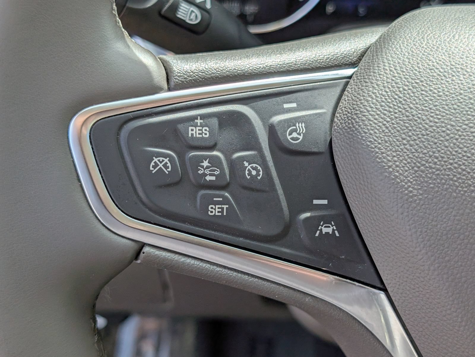 Used 2024 Chevrolet Malibu LT FWD image 22