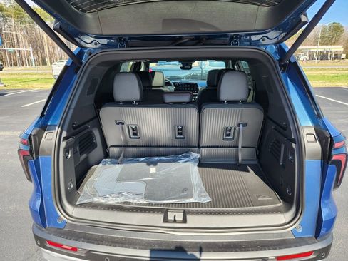 New 2026 Chevrolet Traverse Z71 w/ Driver Confidence Package image 7