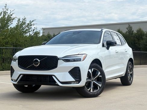New 2026 Volvo XC60 B5 Core w/ Climate Package AWD/4WD image 2