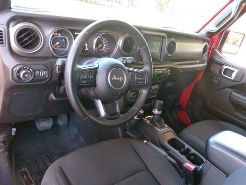 Used 2021 Jeep Wrangler Sport AWD/4WD image 15