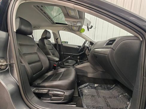 Used 2017 Volkswagen Jetta SE FWD image 20