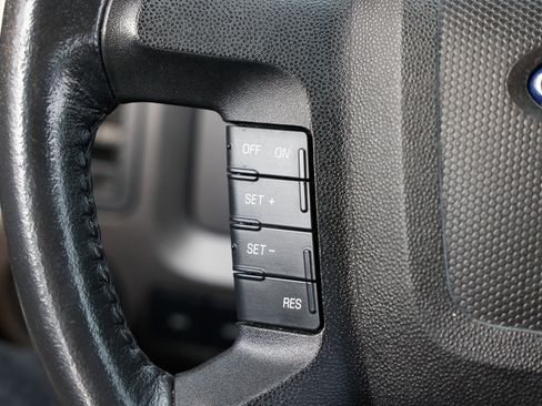 Used 2010 Ford Escape XLT image 26