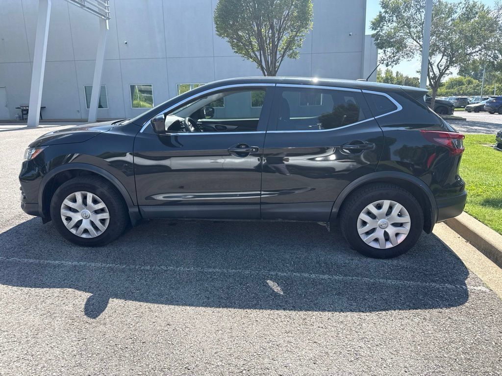 Certified 2020 Nissan Rogue Sport S FWD image 5