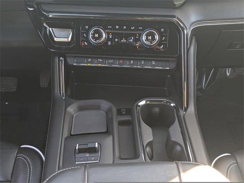 Used 2024 GMC Sierra 2500 AT4X w/ AT4X AEV Edition image 19