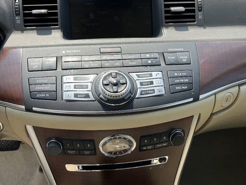 Used 2008 INFINITI M35 w/ Technology Pkg RWD image 9