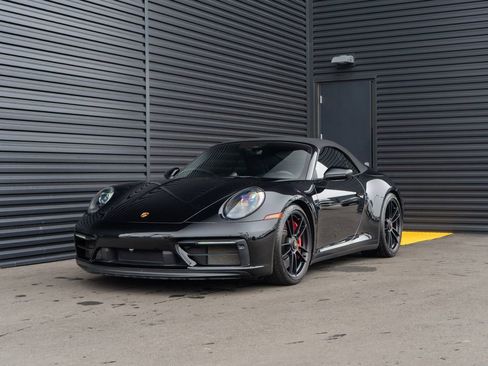 Used 2022 Porsche 911 Carrera GTS image 1
