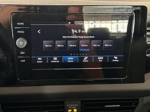 Certified 2025 Volkswagen Jetta Sport image 21