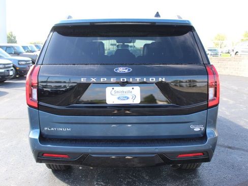 New 2027 Ford Expedition Platinum w/ Driver's Package AWD/4WD image 4