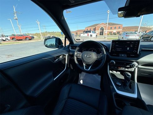 Used 2021 Toyota RAV4 XSE image 15