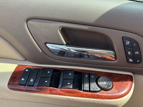 Used 2014 Chevrolet Suburban LTZ AWD/4WD image 47
