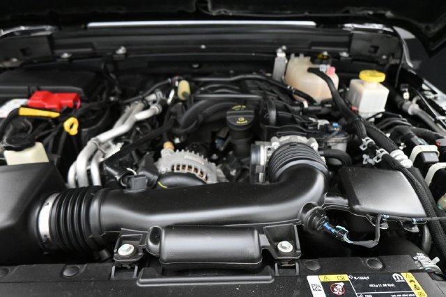 Used 2022 Jeep Gladiator Rubicon w/ Dual Top Group AWD/4WD image 26