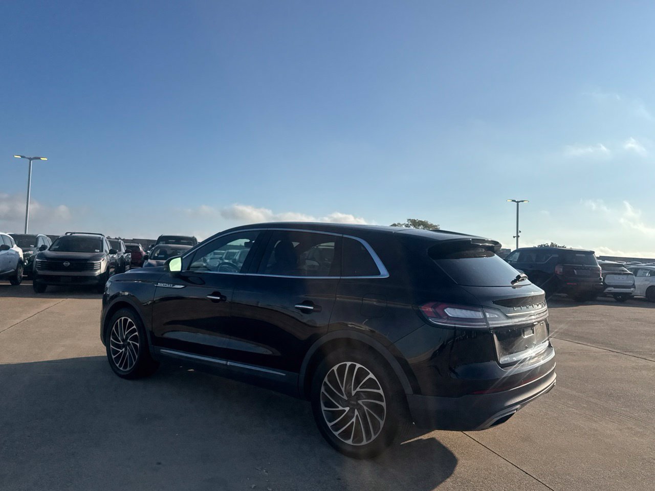 Used 2019 Lincoln Nautilus Reserve w/ Cargo Utility Package FWD image 20