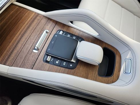 Used 2023 Mercedes-Benz GLE 350 4MATIC image 18