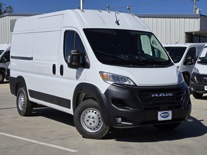 Used 2025 RAM ProMaster 2500 w/ Convenience Group