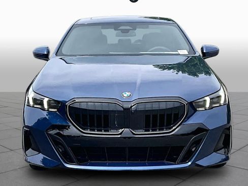 New 2026 BMW 530i w/ M Sport Package RWD image 3