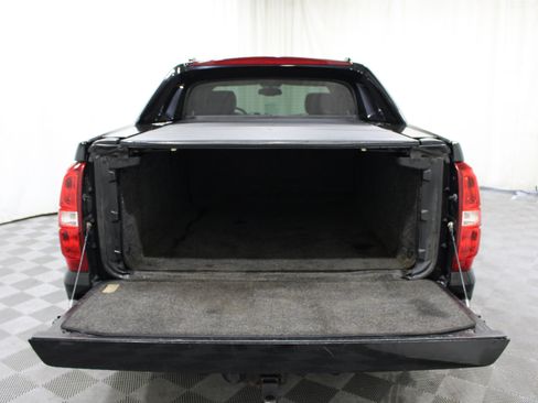 Used 2013 Chevrolet Avalanche LTZ AWD/4WD image 20