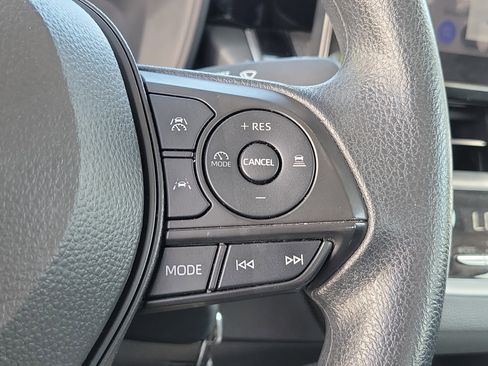 Used 2024 Toyota Corolla LE image 15