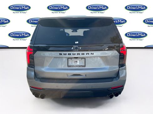 Used 2025 Chevrolet Suburban Z71 AWD/4WD image 6