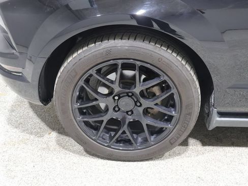 Used 2009 Ford Mustang Coupe RWD image 8