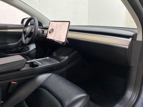 Used 2023 Tesla Model 3 Standard Range RWD image 23