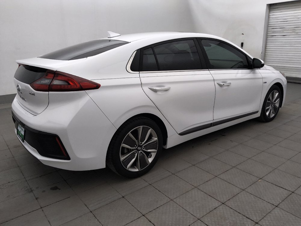 Used 2019 Hyundai Ioniq Limited FWD image 10