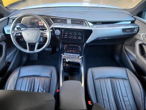 Used 2023 Audi e-tron Premium w/ Convenience Plus Package image 3