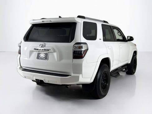 Used 2019 Toyota 4Runner 4WD image 5