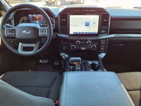 Used 2022 Ford F150 XLT w/ Equipment Group 302A High image 8