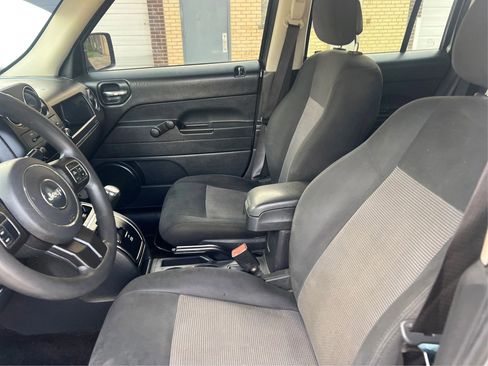 Used 2015 Jeep Patriot Sport FWD image 10