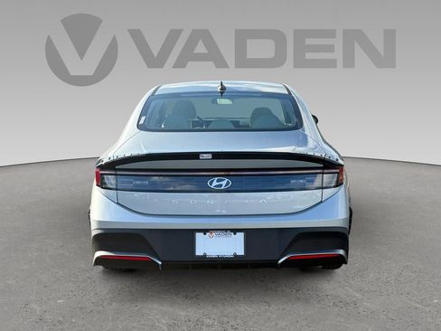 New 2026 Hyundai Sonata Blue FWD image 20