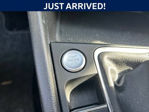 Certified 2023 Volkswagen Jetta SE FWD image 16