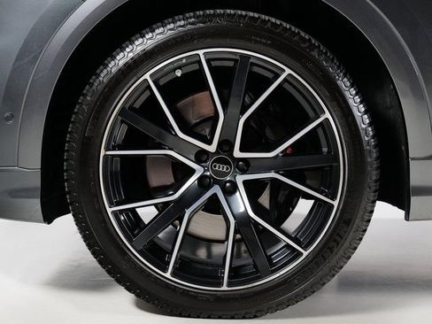 Certified 2022 Audi SQ8 Prestige w/ Prestige Package AWD/4WD image 30