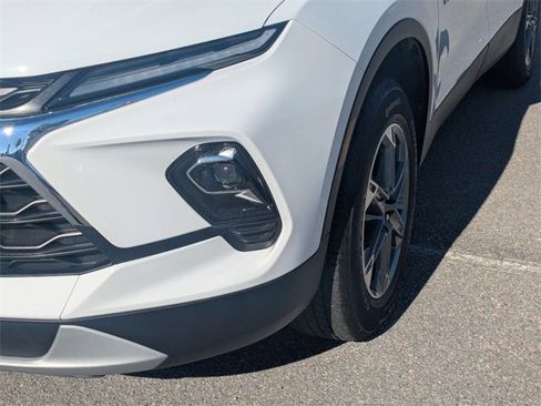 Used 2024 Chevrolet Blazer LT w/ Convenience Package image 9