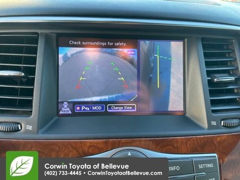 Used 2015 INFINITI QX80 4WD w/ Deluxe Technology Package image 19